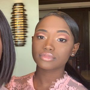 Meet your Posher, Kassandra